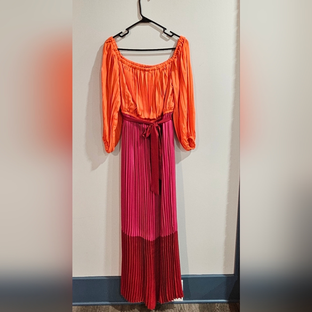 Womens Long Pleated Maxi Dress (M)